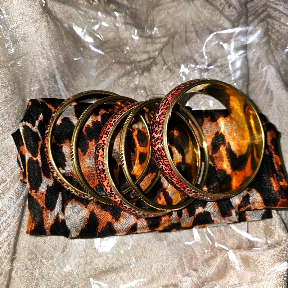 Silk Scarf approx. 60" x 20 inches, 5 matching bangles, Leopard Print, NWT